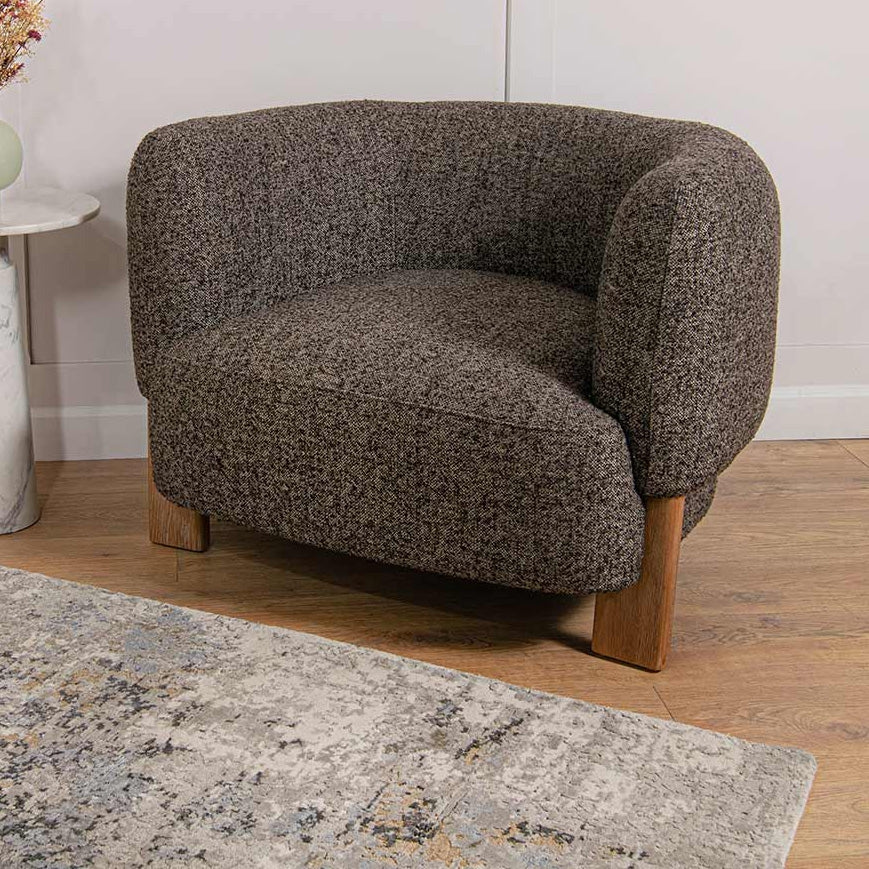 Alvaro Armchair