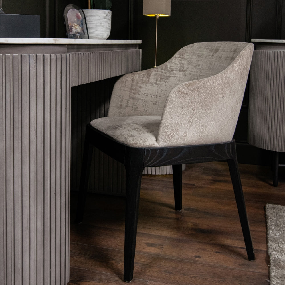 Venosa Chair